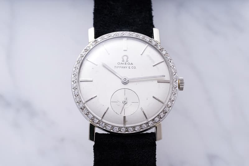 エルヴィス・プレスリーが生前愛用した OMEGA の腕時計が約1.6億円で落札される 〈Tiffany & Co.〉のブランディングや44石ものダイアモンドが敷き詰められた世界に2つとない逸品をチェック Michael Jackson マイケル・ジャクソン タッセルローファー Elvis Presley エルヴィス・プレスリー OMEGA オメガ フィリップス RCA Records RCAレコード 44石 ダイアモンド Tiffany & Co. ティファニー ブランディング 1,500,000スイスフラン 約1億6,530万円 HYPEBEAST ハイプビースト