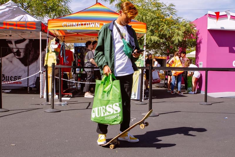 ハッピームードに染まった GUESS 主催の “Farmers Market” をレポート ショーン・ワザーズプーンと〈GUESS Jeans U.S.A.〉によるコラボアイテムに加え、〈Pintrill〉や〈Chainatown Market〉などを迎えた限定グッズもラインアップ VOTE FORWARD Sean Wotherspoon ショーン・ワザーズプーン GUESS Jeans U.S.A. ゲス ジーンズ U.S.A. Farmers Market The Pancake Epidemic Darren Romanelli ダレン・ロマンネリ MEDICOM TOY ベアブリック メディコム・トイ Pleasures プレジャーズ Chinatown Market チャイナタウンマーケット Pintrill ピントリル SOME WARE サム ウェア Cali Thornhill Dewitt カリ・ソーンヒル・デウィット HYPEBEAST ハイプビースト