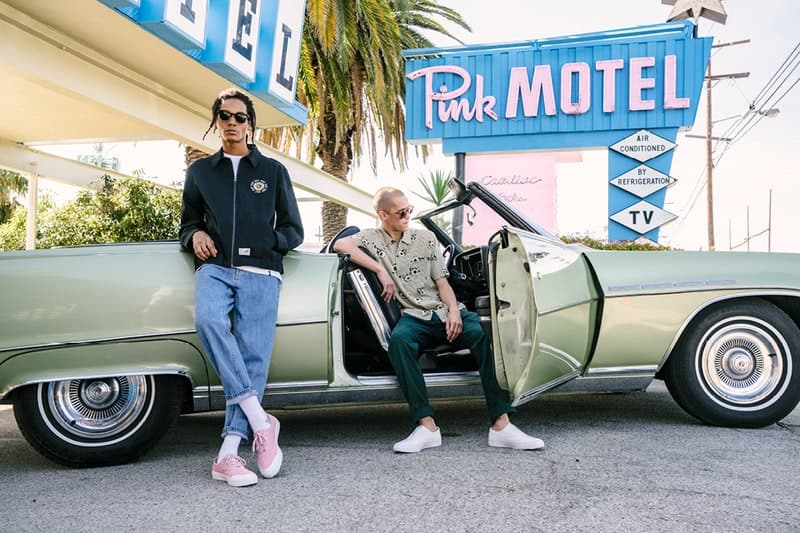アメリカのロードトリップを彷彿させる HUF の2018年夏コレクション 格安モーテルにマッスルカー……旅に出たくなるルックブックから今季のキーピースをチェックせよ 〈HUF(ハフ)〉からアメリカのロードトリップに着想を得た2018年夏コレクション“The Last Resort”のルックブックが到着。今季は格安モーテルのネオンサインや貰ってもやり場に困るようなモノを取り扱うお土産屋にインスパイアされたグラフィックを採用し、Tシャツ、ボーリングシャツ、コーチジャケット、ジップアップフーディ、タイダイおよびカモフラ柄のストリートウェアなどを展開する。 また、フットウェアカテゴリーからは、〈HUF〉を象徴するInfinityラバーと立体感のあるフォクシングテープを組み合わせ、通気孔でHロゴを表現したヴァルカナイズド製法採用の新モデル、Cliveが登場。そして、スタイルとスキルを兼備するマイアミのトップスケーター、Brad Cromer(ブラッド・クローマー)のシグネチャーモデルはフラミングカラーのスエードにメイクオーバーされ、Hupper 2 Loもブルーナイトスエードとキャンバスの2種類がラインアップした。 〈HUF〉の“The Last Resort”コレクションは5月17日(現地時間)より発売開始とのことなので、@hufjpなどをチェックしつつ国内デリバリーの情報を仕入れていこう。 あわせて、新店舗『HUF HARAJUKU』のオープンに際して来日していた〈HUF〉のクリエイティブチームがレンズ付きフィルムで記録したフォトダイヤリー&インタビューもチェックしてみてはいかが?