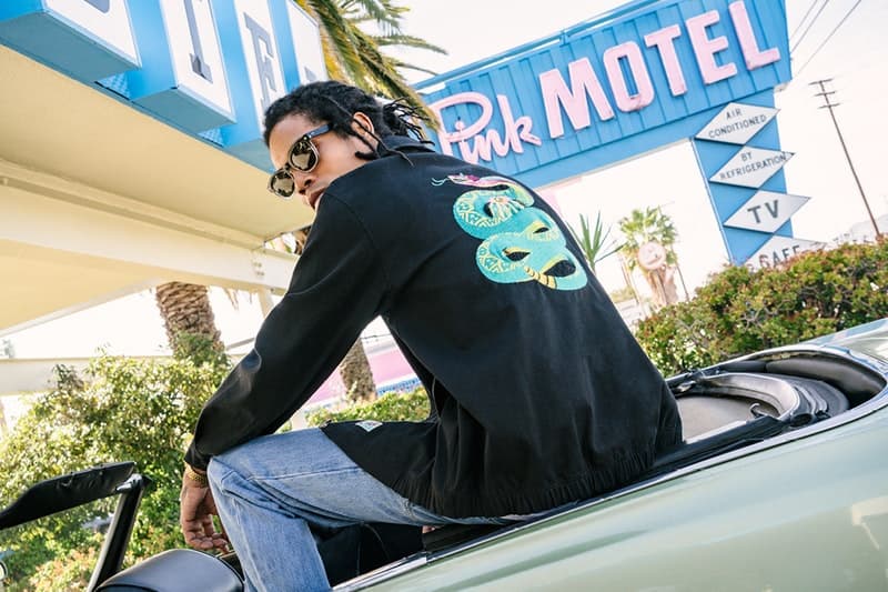 アメリカのロードトリップを彷彿させる HUF の2018年夏コレクション 格安モーテルにマッスルカー……旅に出たくなるルックブックから今季のキーピースをチェックせよ 〈HUF(ハフ)〉からアメリカのロードトリップに着想を得た2018年夏コレクション“The Last Resort”のルックブックが到着。今季は格安モーテルのネオンサインや貰ってもやり場に困るようなモノを取り扱うお土産屋にインスパイアされたグラフィックを採用し、Tシャツ、ボーリングシャツ、コーチジャケット、ジップアップフーディ、タイダイおよびカモフラ柄のストリートウェアなどを展開する。 また、フットウェアカテゴリーからは、〈HUF〉を象徴するInfinityラバーと立体感のあるフォクシングテープを組み合わせ、通気孔でHロゴを表現したヴァルカナイズド製法採用の新モデル、Cliveが登場。そして、スタイルとスキルを兼備するマイアミのトップスケーター、Brad Cromer(ブラッド・クローマー)のシグネチャーモデルはフラミングカラーのスエードにメイクオーバーされ、Hupper 2 Loもブルーナイトスエードとキャンバスの2種類がラインアップした。 〈HUF〉の“The Last Resort”コレクションは5月17日(現地時間)より発売開始とのことなので、@hufjpなどをチェックしつつ国内デリバリーの情報を仕入れていこう。 あわせて、新店舗『HUF HARAJUKU』のオープンに際して来日していた〈HUF〉のクリエイティブチームがレンズ付きフィルムで記録したフォトダイヤリー&インタビューもチェックしてみてはいかが?