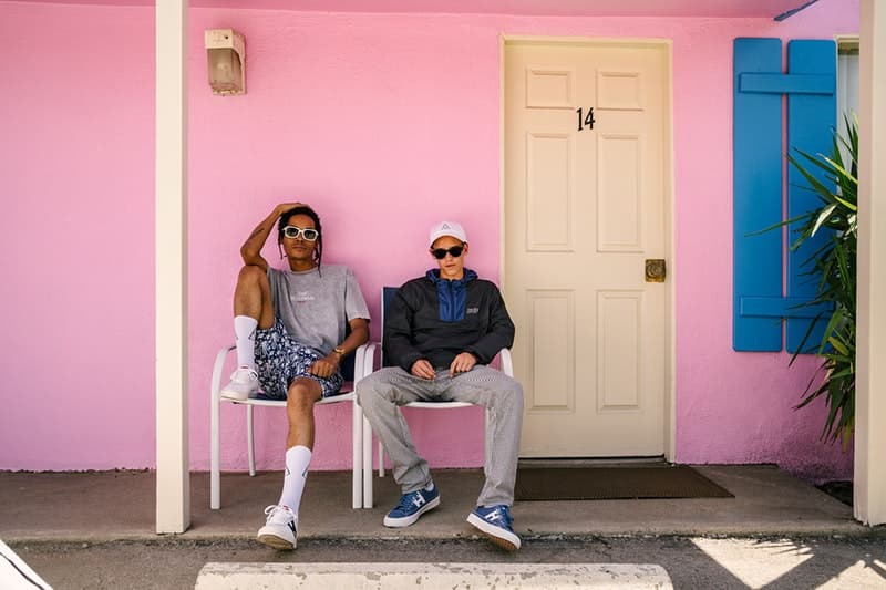 アメリカのロードトリップを彷彿させる HUF の2018年夏コレクション 格安モーテルにマッスルカー……旅に出たくなるルックブックから今季のキーピースをチェックせよ 〈HUF(ハフ)〉からアメリカのロードトリップに着想を得た2018年夏コレクション“The Last Resort”のルックブックが到着。今季は格安モーテルのネオンサインや貰ってもやり場に困るようなモノを取り扱うお土産屋にインスパイアされたグラフィックを採用し、Tシャツ、ボーリングシャツ、コーチジャケット、ジップアップフーディ、タイダイおよびカモフラ柄のストリートウェアなどを展開する。 また、フットウェアカテゴリーからは、〈HUF〉を象徴するInfinityラバーと立体感のあるフォクシングテープを組み合わせ、通気孔でHロゴを表現したヴァルカナイズド製法採用の新モデル、Cliveが登場。そして、スタイルとスキルを兼備するマイアミのトップスケーター、Brad Cromer(ブラッド・クローマー)のシグネチャーモデルはフラミングカラーのスエードにメイクオーバーされ、Hupper 2 Loもブルーナイトスエードとキャンバスの2種類がラインアップした。 〈HUF〉の“The Last Resort”コレクションは5月17日(現地時間)より発売開始とのことなので、@hufjpなどをチェックしつつ国内デリバリーの情報を仕入れていこう。 あわせて、新店舗『HUF HARAJUKU』のオープンに際して来日していた〈HUF〉のクリエイティブチームがレンズ付きフィルムで記録したフォトダイヤリー&インタビューもチェックしてみてはいかが?