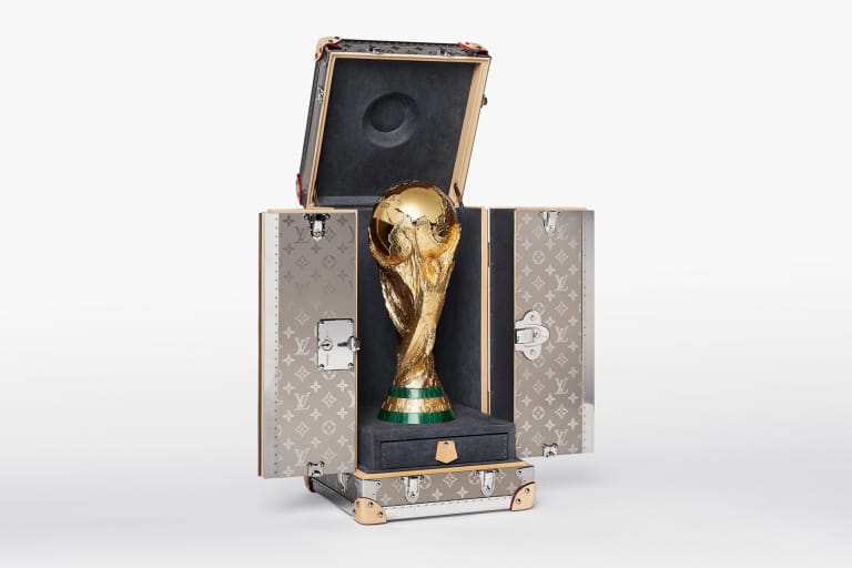 Louis Vuitton が2018年ロシアW杯の優勝トロフィーケース＆限定トランクを公式発表