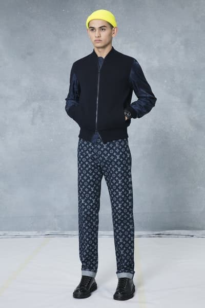メゾンとしての威厳とクリエイティブ性を追求した Louis Vuitton 2018年秋冬プレコレクション キム・ジョーンズが約7年間過ごした〈LV〉に伝えたかった一言は、“Louis Vuitton Merci(ルイ・ヴィトンありがとう)” Virgil Abloh ヴァージル・アブロー Kim Jones キム・ジョーンズ Louis Vuitton ルイ・ヴィトン Dior Homme ディオール・オム 2018年秋冬プレコレクション ルックブック LV Louis Vuitton Merci ルイ・ヴィトンありがとう Vivienne ヴィヴィエンヌ ムートンコート トラッカージャケット サイコロ 開襟シャツ モノグラム模様 デニムパンツ HYPEBEAST ハイプビースト
