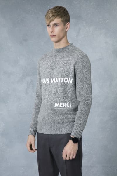 メゾンとしての威厳とクリエイティブ性を追求した Louis Vuitton 2018年秋冬プレコレクション キム・ジョーンズが約7年間過ごした〈LV〉に伝えたかった一言は、“Louis Vuitton Merci(ルイ・ヴィトンありがとう)” Virgil Abloh ヴァージル・アブロー Kim Jones キム・ジョーンズ Louis Vuitton ルイ・ヴィトン Dior Homme ディオール・オム 2018年秋冬プレコレクション ルックブック LV Louis Vuitton Merci ルイ・ヴィトンありがとう Vivienne ヴィヴィエンヌ ムートンコート トラッカージャケット サイコロ 開襟シャツ モノグラム模様 デニムパンツ HYPEBEAST ハイプビースト