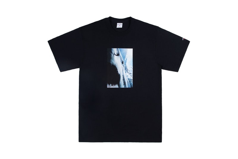 Noah より著名写真家マイケル・ミュラーとタッグを組んだコラボTシャツを発売 残虐が後を絶たないサメにフォーカスを当てた社会派1着をチェック Noah ノア アベンジャーズ 写真家 Michael Muller マイケル・ミュラー コラボTシャツコレクション サメ Summer 2018 Let’s go swimming 2018年夏はスイミングに行こう イエロー ブラック ブルー Dover Street London HYPEBEAST ハイプビースト