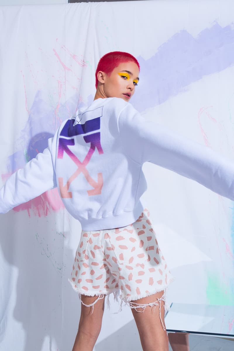 Off-White™ と The Webster が夏の訪れを感じさせる色鮮やかなカプセルコレクションを制作 アンディ・ウォーホルやジャスパー・ジョーンズが活躍した60年代のソーホーが着想源 HYPEBEAST 今年1月に〈Raf Simons（ラフ・シモンズ）〉ともコラボレーションした高感度セレクト『The Webster（ザ・ウェブスター）』がソーホー店オープンを記念して、Virgil Abloh（ヴァージル・アブロー）が主宰する〈Off-White™（オフホワイト）〉を招聘し、カプセルコレクションを制作した。現在は不動産価値が高騰して一等地となってしまったが、Andy Warhol（アンディ・ウォーホル）やJasper Johns（ジャスパー・ジョーンズ）が暮らしていた60年代のソーホーに着想を得た同コレクションでは、今後流行が再燃しそうなタイダイのアイテムやグラデーションロゴを採用したフーディ、Tシャツなどを展開する。〈Off-White™〉x『The Webster』のカプセルは、5月17日（現地時間）より『The Webster』の実店舗ならびにオンラインストアにて発売開始。イメージビジュアルは、上のフォトギャラリーからご確認を。  ちなみに、『HYPEBEAST』が独占密着で撮影したVirgil初のアート展“PAY PER VIEW”のドキュメンタリーはもうチェックした？