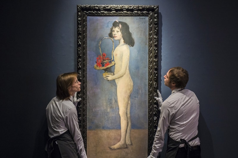 パブロ・ピカソが描いた絵画 “花かごを持つ少女” が約125億円で落札される アメリカの大富豪が出品したおよそ1,600点の落札総額は…… Jean-Michel Basquiat ジャン＝ミシェル・バスキア Andy Warhol アンディ・ウォーホル Pablo Picasso パブロ・ピカソ オークションハウス Christie’s クリスティーズ Rockefeller ロックフェラー Young Girl with a Flower Basket 花かごを持つ少女 1億1,500万ドル 約125億円 6億4,600万ドル 約550億円 HYPEBEAST ハイプビースト