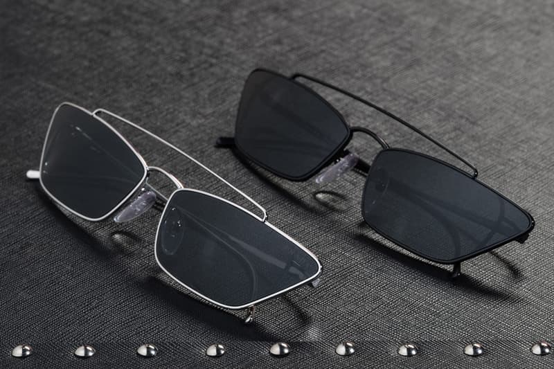 Prada が六本木ヒルズと大丸心斎橋店にて期間限定ポップアップを開催 2018年秋冬コレクションで注目されるオランダ人建築家、レム・コールハース率いるデザインオフィス「OMA」とのコラボバッグやアクセサリーも登場 Prada プラダ Prada Sport 6月2日（土） 同月19日（火） 7月22日（日） 8月4日（土） 六本木ヒルズ 大丸心斎橋店 Prada Silver Line プラダ シルバーライン Rem Koolhaas レム・コールハース OMA バナナ 恐竜 50年代 流線型車両 架空列車 HYPEBEAST ハイプビースト