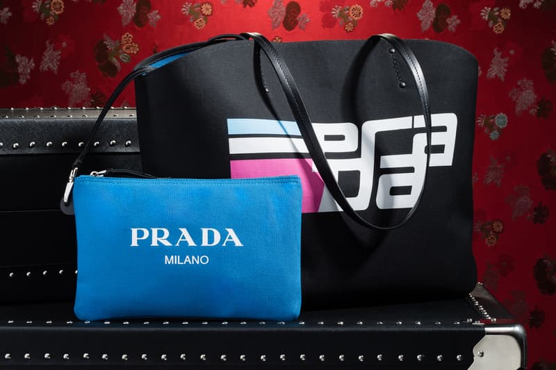 Prada が六本木ヒルズと大丸心斎橋店にて期間限定ポップアップを開催 2018年秋冬コレクションで注目されるオランダ人建築家、レム・コールハース率いるデザインオフィス「OMA」とのコラボバッグやアクセサリーも登場 Prada プラダ Prada Sport 6月2日（土） 同月19日（火） 7月22日（日） 8月4日（土） 六本木ヒルズ 大丸心斎橋店 Prada Silver Line プラダ シルバーライン Rem Koolhaas レム・コールハース OMA バナナ 恐竜 50年代 流線型車両 架空列車 HYPEBEAST ハイプビースト