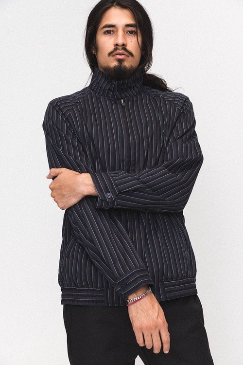 特殊な技法を取り入れ新境地を開拓した STÜSSY 2018年夏コレクション レトロな雰囲気から一転し、サイケデリックな柄やステッチングを採用したミリタリーウェアが多数登場 STÜSSY ステューシー 2018年夏コレクション サイケデリックカルチャー ミリタリーウェア パターン ステッチング プリント技法な タイダイ染 デニムジャケット 開襟シャツ チェッカーボード柄 コーチジャケット チャプター Stüssy.jp HYPEBEAST ハイプビースト