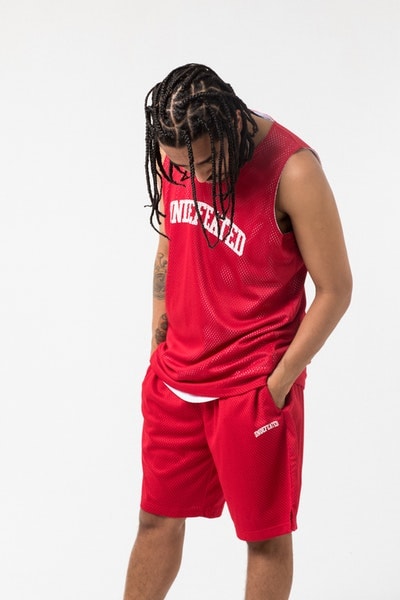 クラシックなスポーツウェアを再提案する UNDEFEATED の2018年夏コレクション