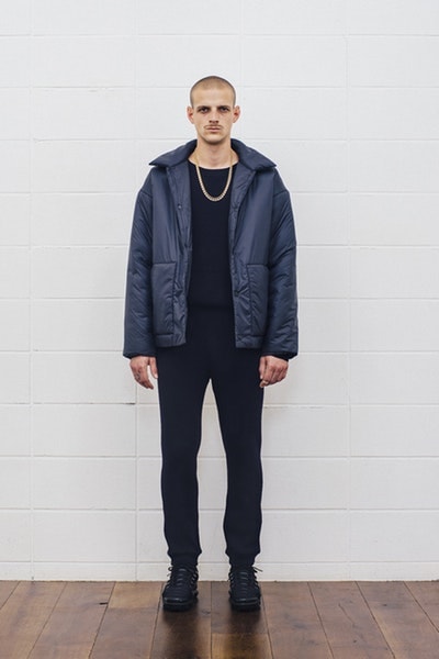 型にはまらず独自のスタイルを追求した UNUSED 2018年秋冬コレクション A$AP Rockyも惚れる日本ストリートの最重要ブランドが織りなすレイヤードスタイルをチェック A$AP Rocky エイサップ・ロッキー UNUSED アンユーズド 2018年秋冬ルックブック Burberry バーバリー オーバーサイズコート マウンテンパーカ スウェット ウール セットアップ フレアパンツ COVERCHORD H BEAUTY&YOUTH HYPEBEAST ハイプビースト
