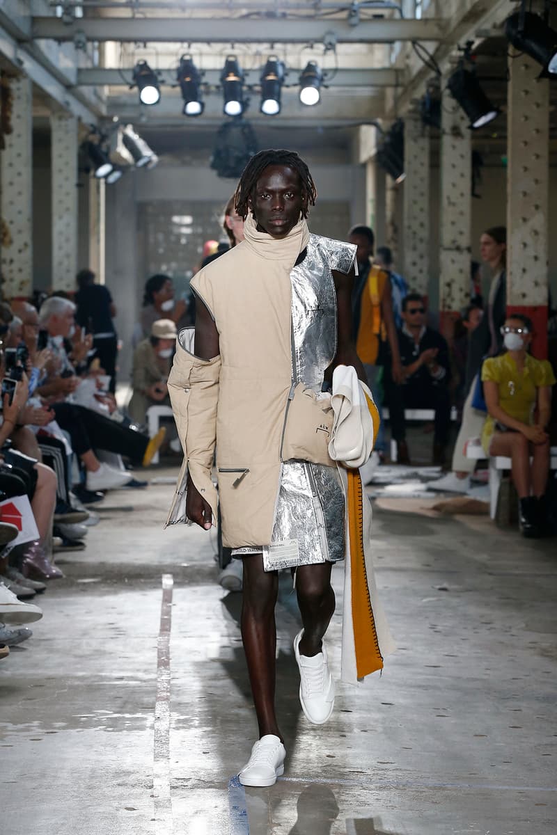 エキセントリックな演出で会場を熱気に包んだ A-COLD-WALL* 2019年春夏コレクション 〈Rick Owens〉風のレイヤードアイテムや〈Nike〉とタッグを組んだ石膏顔のデザインスニーカーが登場 doublet ダブレット LVMH Prize 2018 Samuel Ross サミュエル・ロス A-COLD-WALL* ア・コールド・ウォール ロンドン 2019年春夏コレクション Virgil Abloh ヴァージル・アブロー Off-White™ オフホワイト Rick Owens リック・オウエンス Nike ナイキ HYPEBEAST ハイプビースト