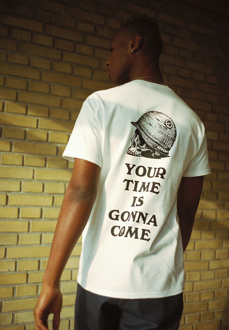 本島も梅雨入りし、本格的な夏の到来がすぐそこまで迫っているこのタイミングで、クリーンな中に独特の着崩しで不良性を表現する〈BEDWIN & THE HEARTBREAKERS（ベドウィン アンド ザ ハートブレイカーズ）〉が2018年夏のスポットコレクションを発表。今回はデンマーク・コペンハーゲンに拠点を置くデザインエージェンシー「Force of Nature」の主宰、Mads Jonassen（マッズ・ヨナンセ）をパートナーに招聘した。〈adidas（アディダス）〉、PlayStation（プレイステーション）、「Red Bull（レッドブル）」といった大手クライアントとの仕事の傍ら、クラシックなグラフィックスタイルをベースに映画業界でもその才能を発揮してきたMadsだが、今回のコレクションでは彼が今伝えたいメッセージを〈BEDWIN〉のプロダクトに落とし込んでいる。  渡辺真史が手がける東京ストリートレーベルの2018年夏スポットコレクションは、6月14日（木）より発売開始。また、当日は『The Heartbreakers』にてMadsを招いたローンチパーティーの開催も予定しているようなので、気になる方はこちらから詳細に目を通してみてはいかがだろうか。  〈SAYHELLO（セイハロー）〉のサマーコレクションや、『HYPEBEAST』限定で公開した〈FACETASM（ファセッタズム）〉の最新ファッションストーリーなど、その他のファッションニュースもお見逃しなく。 BEDWIN & THE HEARTBREAKERS が2018年夏のスポットコレクションを発表 HYPEBEAST