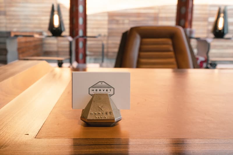 Daft Punk のクリエイティブディレクターが手がける家具ブランド Hervet がLAでエキシビションを開催