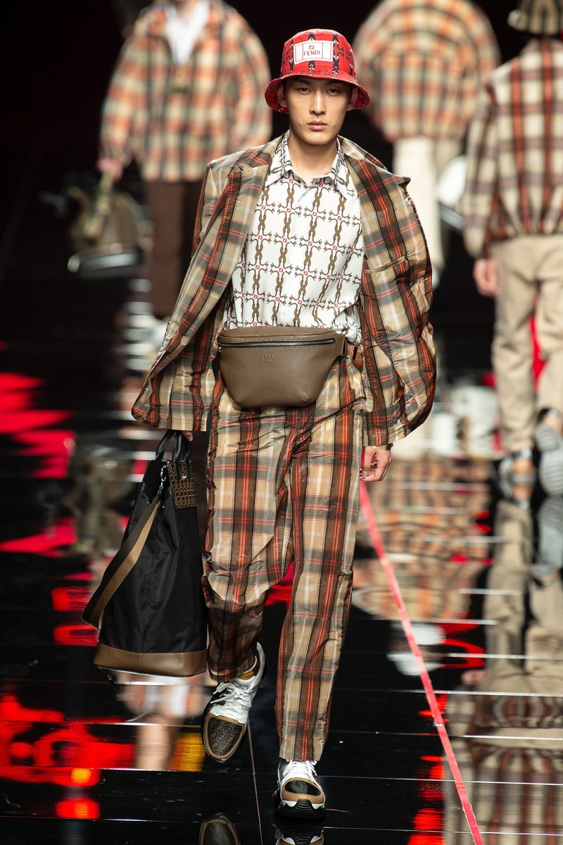 伝統的なアイテムに現代のトレンドを投影させた FENDI 2019年春夏メンズコレクション SF映画バリの攻撃的なカラーサングラスや総柄アイテムが今季の目玉　RIMOWA リモワ FENDI フェンディ イタリア ミラノ 2019年春夏コレクション シンボリック ストリート モード HYPEBEAST ハイプビースト