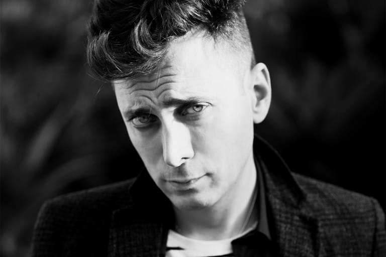 エディ・スリマン率いる新生 CÉLINE は週1ドロップ形式を採用？