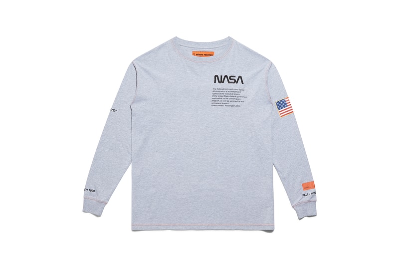 NASA と Carhartt WIP をパートナーに迎えた Heron Preston “PUBLIC FIGURE” コレクション アイテム一覧 2010年代の名作ストリートウェアになる可能性を秘めた〈Heron Preston〉の意欲作を一挙ご紹介 〈Heron Preston（ヘロン プレストン）〉の2018年秋冬コレクション“PUBLIC FIGURE”が遂に解禁の時を迎えた。今回は宇宙開発において多大なる功績を残し続ける「NASA（アメリカ航空宇宙局）」、そしてワークウェアの雄〈Carhartt WIP（カーハート ワークインプログレス）〉をパートナーに招聘し、主役級のアパレル＆アクセサリーを豊富なラインアップでお届けする。  「NASA」とのコラボレーションでは、同連邦機関を象徴するホワイト、レッド、ブルーの3色を用いて、1975年当時のロゴと星条旗のパッチを随所に配置。また、フーディ、セーター、スウェットパンツ、Tシャツなどには“BASE LAYER”や“FALL/WINTER 1990”というテキストとともに、「NASA」の組織概要がプリントされている。その中でも宇宙服を彷彿されるアウターやシルバーコーティングを施したデニムジャケットは、2010年代の名作ストリートウェアとして後世に語り継がれるポテンシャルを秘めている人気の筆頭候補だろう。  その一方で、〈Carhartt WIP〉と共同製作した各種アパレルは、老舗ワークウェアレーベルが誇る頑丈なダッックキャンバスをベースに、ダブルニーのワークパンツや、オレンジのッジッパーテープが小粋なアクセントを加えるジャケットとベストなどを用意。また、〈Carhartt〉と〈Heron Preston〉両方のパッチを配したTシャツやツリーカモのポーチバッグ、“СТИЛЬ（ロシア語でスタイルの意）”のスパンコール入りビーニーなど、比較的低プライスで展開されるであろうアイテムも頭を悩ませるものばかりだ。  〈Heron Preston〉x「NASA」は7月27日（金）から、〈Heron Preston〉x〈Carhartt WIP〉は今年12月から一部取扱店舗にて発売開始。  ちなみに、今年10月に「NASA」と〈Vans（ヴァンズ）〉のコラボスニーカーがリリースされるかもという噂はご存知？