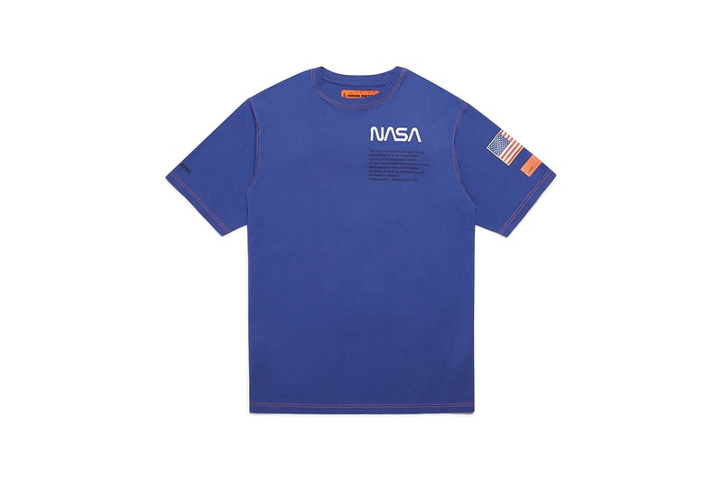 NASA と Carhartt WIP をパートナーに迎えた Heron Preston “PUBLIC FIGURE” コレクション アイテム一覧 2010年代の名作ストリートウェアになる可能性を秘めた〈Heron Preston〉の意欲作を一挙ご紹介 〈Heron Preston（ヘロン プレストン）〉の2018年秋冬コレクション“PUBLIC FIGURE”が遂に解禁の時を迎えた。今回は宇宙開発において多大なる功績を残し続ける「NASA（アメリカ航空宇宙局）」、そしてワークウェアの雄〈Carhartt WIP（カーハート ワークインプログレス）〉をパートナーに招聘し、主役級のアパレル＆アクセサリーを豊富なラインアップでお届けする。  「NASA」とのコラボレーションでは、同連邦機関を象徴するホワイト、レッド、ブルーの3色を用いて、1975年当時のロゴと星条旗のパッチを随所に配置。また、フーディ、セーター、スウェットパンツ、Tシャツなどには“BASE LAYER”や“FALL/WINTER 1990”というテキストとともに、「NASA」の組織概要がプリントされている。その中でも宇宙服を彷彿されるアウターやシルバーコーティングを施したデニムジャケットは、2010年代の名作ストリートウェアとして後世に語り継がれるポテンシャルを秘めている人気の筆頭候補だろう。  その一方で、〈Carhartt WIP〉と共同製作した各種アパレルは、老舗ワークウェアレーベルが誇る頑丈なダッックキャンバスをベースに、ダブルニーのワークパンツや、オレンジのッジッパーテープが小粋なアクセントを加えるジャケットとベストなどを用意。また、〈Carhartt〉と〈Heron Preston〉両方のパッチを配したTシャツやツリーカモのポーチバッグ、“СТИЛЬ（ロシア語でスタイルの意）”のスパンコール入りビーニーなど、比較的低プライスで展開されるであろうアイテムも頭を悩ませるものばかりだ。  〈Heron Preston〉x「NASA」は7月27日（金）から、〈Heron Preston〉x〈Carhartt WIP〉は今年12月から一部取扱店舗にて発売開始。  ちなみに、今年10月に「NASA」と〈Vans（ヴァンズ）〉のコラボスニーカーがリリースされるかもという噂はご存知？