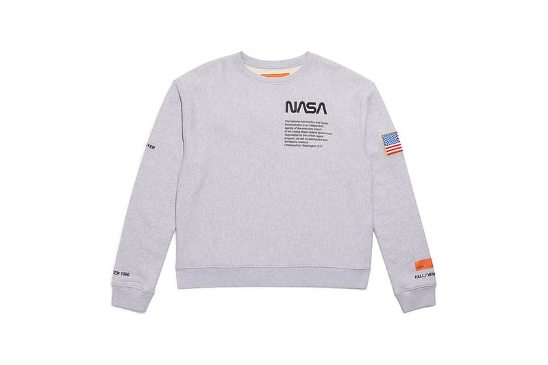 NASA と Carhartt WIP をパートナーに迎えた Heron Preston “PUBLIC FIGURE” コレクション アイテム一覧 2010年代の名作ストリートウェアになる可能性を秘めた〈Heron Preston〉の意欲作を一挙ご紹介 〈Heron Preston(ヘロン プレストン)〉の2018年秋冬コレクション“PUBLIC FIGURE”が遂に解禁の時を迎えた。今回は宇宙開発において多大なる功績を残し続ける「NASA(アメリカ航空宇宙局)」、そしてワークウェアの雄〈Carhartt WIP(カーハート ワークインプログレス)〉をパートナーに招聘し、主役級のアパレル&アクセサリーを豊富なラインアップでお届けする。 「NASA」とのコラボレーションでは、同連邦機関を象徴するホワイト、レッド、ブルーの3色を用いて、1975年当時のロゴと星条旗のパッチを随所に配置。また、フーディ、セーター、スウェットパンツ、Tシャツなどには“BASE LAYER”や“FALL/WINTER 1990”というテキストとともに、「NASA」の組織概要がプリントされている。その中でも宇宙服を彷彿されるアウターやシルバーコーティングを施したデニムジャケットは、2010年代の名作ストリートウェアとして後世に語り継がれるポテンシャルを秘めている人気の筆頭候補だろう。 その一方で、〈Carhartt WIP〉と共同製作した各種アパレルは、老舗ワークウェアレーベルが誇る頑丈なダッックキャンバスをベースに、ダブルニーのワークパンツや、オレンジのッジッパーテープが小粋なアクセントを加えるジャケットとベストなどを用意。また、〈Carhartt〉と〈Heron Preston〉両方のパッチを配したTシャツやツリーカモのポーチバッグ、“СТИЛЬ(ロシア語でスタイルの意)”のスパンコール入りビーニーなど、比較的低プライスで展開されるであろうアイテムも頭を悩ませるものばかりだ。 〈Heron Preston〉x「NASA」は7月27日(金)から、〈Heron Preston〉x〈Carhartt WIP〉は今年12月から一部取扱店舗にて発売開始。 ちなみに、今年10月に「NASA」と〈Vans(ヴァンズ)〉のコラボスニーカーがリリースされるかもという噂はご存知?