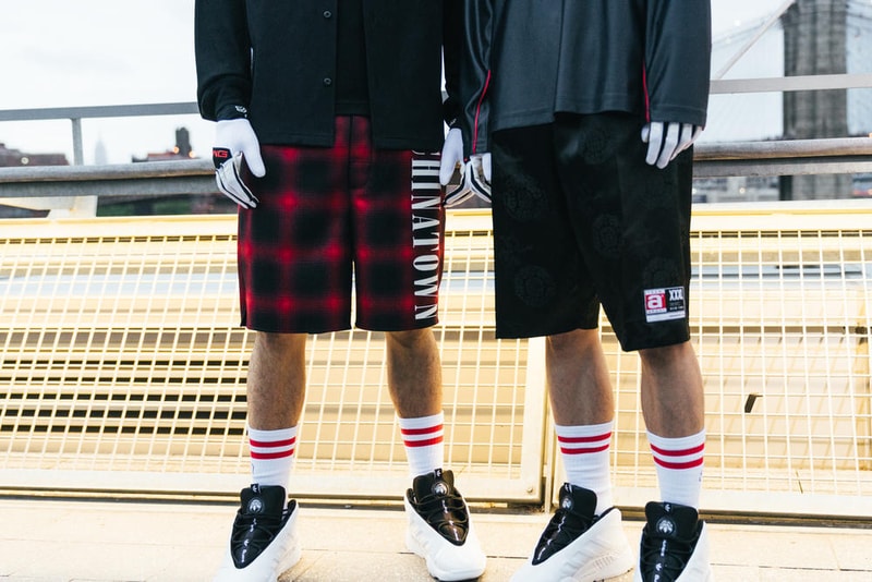 アメリカへの愛を表現した Alexander Wang の最新コレクションの舞台裏に潜入 『MTV』が一斉を風靡した2000年初頭を着想源に、ファッションの震源地であるアメリカが長い歴史で築き上げてきたスタイルの全てを凝縮 シンプルに“COLLECTION 1”というタイトルを掲げ、マンハッタンのハーバーサイド『Pier 19』で開催された〈Alexander Wang（アレキサンダー・ワン）〉の最新ランウェイは、Wangが想うアメリカンドリームと移民としてのルーツを表現したものだった。記録的大ヒットを記録したChildish Gambino（チャイルディッシュ・ガンビーノ）の“This is America”をクロージングソングに採用したショーは、Wangの「移民としてのルーツを持つアメリカ人のプライド」が来場に直に伝わったことだろう。だが、このコレクション自体は、何一つ混じり気のないアメリカ人らしさを称賛するものだったのである。  巨大な正方形の空間にそれと相反するヘヴィメタルのサウンドトラックが響きわたった今回のランウェイは、1980〜90年代の『MTV』や『Times Square』に訪れた観光客の服装など、現代アメリカファッションの原型を色濃く反映している。コレクションの根幹をなすクロップドパンツ、ローライダージーンズ、ケミカルなビブス、頭に巻かれたバンダナは、2000年の「MTV Video Music Awards」に登場したJennifer Lopez（ジェニファー・ロペス）がインスピレーションソース。また、〈adidas（アディダス）〉とのコラボレーションシューズはCrazy 97 EQT Elevationをベースのシルエットに採用しているほか、サングランスと米国への愛国心を感じさせるフェイスペイントも“COLLECTION 1”を象徴するものだった。その他にもオーバーサイズのジャージ、シルエットを誇張したレザージャケット、多様多種なレザーベルト、オンブレシャツ＆ショーツ、ペイズリープリントのボタンアップなど、コレクション全体をレッド/ブラックで統一した〈AW〉の最新コレクションは、ファッションの震源地としてアメリカが築き上げてきたものを凝縮していると言っても過言ではないだろう。  『HYPEBEAST』はそんな“COLLECTION 1”のバックステージに潜入することに成功。是非、ランウェイルックでは確認できないアパレルのディテールなどを上のフォトギャラリーからチェックしてみてほしい。  あわせて、先日デリバリーが完了した〈adidas Originals by Alexander Wang（アディダス オリジナルス バイ アレキサンダー ワン）〉の最新アイテム一覧もお見逃しなく。 HYPEBEAST