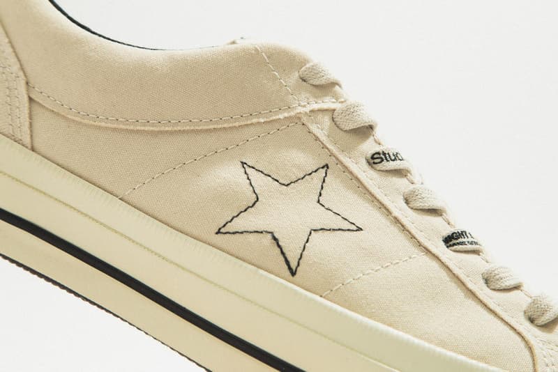 Midnight Studios x Converse のコラボレーションモデルにクローズアップ 裏表を反転させたChuck Taylor ’70とOne Starが登場 Shane Gonzalez(シェーン・ゴンザレス)のティーザー公開によりその存在が気になっていた人も多いであろう、〈Midnight Studios(ミッドナイト スタジオ)〉と〈Converse(コンバース)〉のコラボレーションシューズにクローズアップ。本コレクションでは、Chuck Taylor All Star ’70とOne Starの2型の裏表を反転させることで、斬新ながらも大きな違和感を感じることのない生成りのキャンバススニーカーを展開する。 Chuck Taylorはシグネチャーであるアンクルパッチまで内側へ隠れてしまっているものの、通常は見えることのないシュータン裏のディテールが顔を覗かせ、一方のOne Starはサイドの星がステッチで表現されているため、どことなくオリジナルに近い外観となっている。また、どちらのモデルにも〈Midnight Studios〉と〈Converse〉のブランディングを配したシューレースをループ。若きShaneのクリエイティブマインドを落とし込んだChuck Taylor All Star ’70とOne Starは現在、厳選された一部リテーラーにて販売中だ。 あわせて、〈Converse〉が日本で立ち上げた国内初のスケートボーディングライン〈CONVERSE SKATEBOARDING〉の情報もチェックしておこう。
