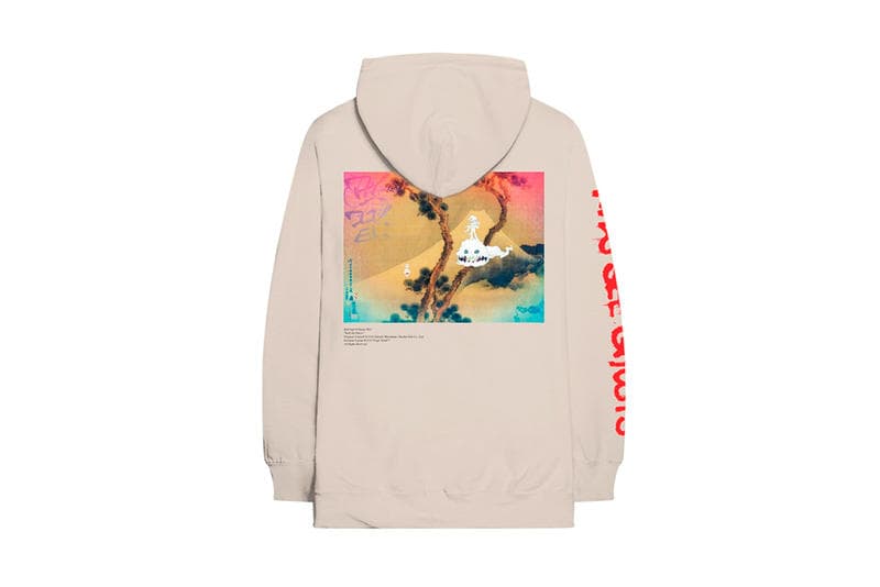 Kid Cudi と Kanye West によるコラボアルバム『Kids See Ghosts』のマーチャンダイズの一般販売がスタート Kid Cudi(キッド・カディ)とKanye West(カニエ・ウェスト)が、コラボアルバム『Kids See Ghosts』のリリースに先駆けて、関係者向けに開催された視聴会で配られたマーチャンダイズの一般発売を開始した。 アイテム数はお世辞にも多いとは言えず、コーチジャケット、フーディ、L/S Tシャツの3型のみ。だが、Virgil Abloh(ヴァージル・アブロー)が手がける〈Off-White™(オフホワイト)〉と日本が誇る現代アーティストの村上隆をパートナーに招いたコラボものとなれば、『HYPEBEAST』読者も見る目が変わるはずだ。各アイテムには、日本画をモチーフにポップかつメランコリックな雰囲気を醸し出す村上隆デザインのアートワークをバックプリント。また、フーディとL/S Tシャツには袖元にジャケットタイトルが赤字で配置されている。 幸いにもまだ在庫が残っているようなので、気になる方は『shop.kanyewest.com』にアクセスしてみてはいかがだろうか。 あわせて、Kanyeがワイオミング州の山奥で開催した『ye』のリスニングパーティーの様子もお見逃しなく。