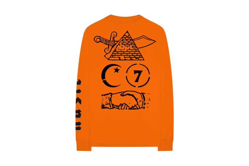 Nas が新アルバム『Nasir』の公式マーチコレクションを発表 アルバムジャケットやNasの名前をプリントしたNasファン垂涎のアパレルは買い逃し厳禁 Nas（ナズ）はここ数ヶ月、多忙な毎日を過ごしてきた。先週末、遂にKanye West（カニエ・ウェスト）がプロデュースした自身の新アルバムをリリースしたNasty Nasは、その『Nasir』に関連したマーチコレクションを発表した。『ye』や『Kids See Ghosts』、『EVERYTHING IS LOVE』に勝るとも劣らない評価を受ける『Nasir』だが、マーチャンダイズは音楽シーンとファッションの架け橋として、Eminem（エミネム）やTravis Scott（トラヴィス・スコット）ら大物ラッパーをクライアントに抱える「Bravado（ブラバド）」のバックアップを受けている。  本コレクションでは、フーディ、長袖のクルーネック、Tシャツなどをオレンジ、ブラック、グリーン、ブラックのボディで展開し、クイーンズブリッジ団地で育ったリリシストの名前やアルバムカバー、その他様々なシンボルなどをプリント。各アイテムは『nasirjones.com』で絶賛販売中で、日本発送にも対応。上のフォトギャラリーからラインアップを確認し、購入を検討してみてはいかがだろうか。