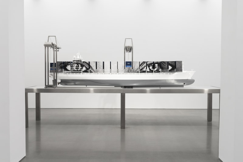 他と一線を画すフランス人芸術家 JR がアートエキシビジョン “Horizontal” を開催 独創的な視点で切り取られたアート作品、そしてアリシア・キーズによるVIPパーティの様子をチェック Banksy バンクシー KAWS カウズ JR ジェイアール Perrotin New York Horizontal Alicia Keys アリシア・キーズ HYPEBEAST ハイプビースト