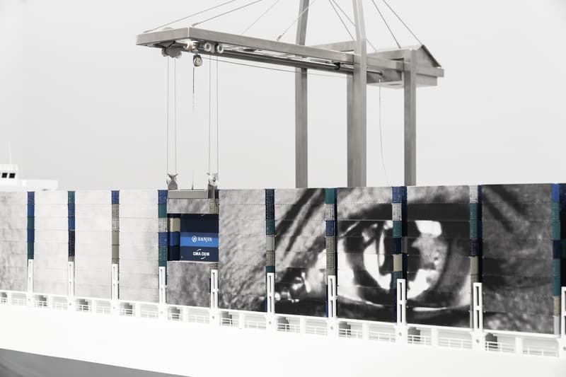 他と一線を画すフランス人芸術家 JR がアートエキシビジョン “Horizontal” を開催 独創的な視点で切り取られたアート作品、そしてアリシア・キーズによるVIPパーティの様子をチェック Banksy バンクシー KAWS カウズ JR ジェイアール Perrotin New York Horizontal Alicia Keys アリシア・キーズ HYPEBEAST ハイプビースト