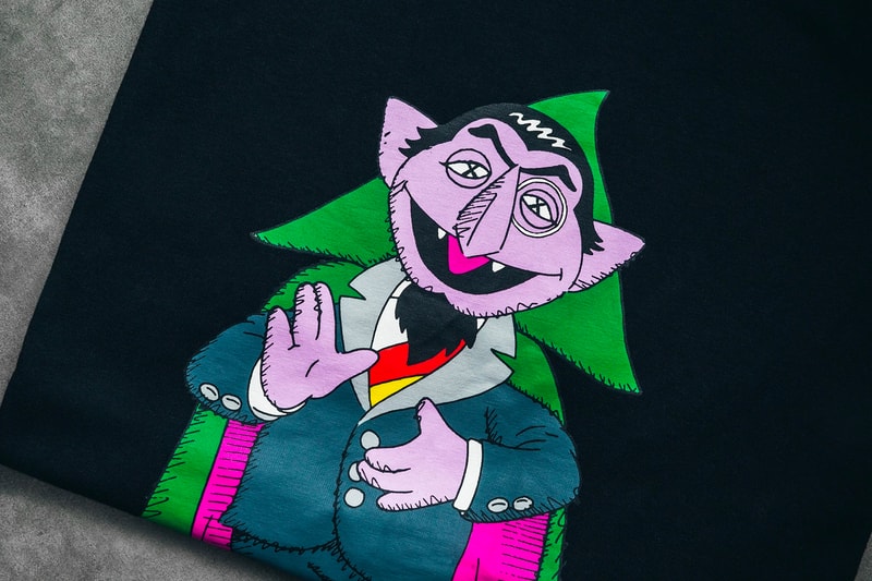 KAWS x UT x セサミストリートの各種コラボTシャツにクローズアップ 遂に今週金曜日にリリースを迎える注目のトリプルネームアイテムが一足先に『HYPEBEAST』の元へ到着 〈Dior Homme（ディオール オム）〉のコラボレーションで脚光をあびるKAWS（カウズ）だが、それは2019年春夏のお話し。今、注目すべきはNIGO®️（ニゴー）がディレクターを務める〈UT〉と『SESAME STREET（セサミストリート）』のTシャツコレクションだろう。  6月29日（金）の一般販売に先駆けて、『HYPEBEAST』の元には同コラボTシャツ各種がいち早く到着。全てのグラフィックでビッグバード、エルモ、クッキーモンスター、アーニー、オスカーといった『SESAME STREET』の人気キャラクターの目元がKAWSの“XX”に置き換えられているが、その中でもBFF Companionが映るクルーショットのプリントTシャツは人気の筆頭になること間違いなし。また、袖部分にも“XX”が刺繍で施されている点は見逃せないディテールであり、ポケットTシャツは是非HYPEな子供たちに着てもらいたい。  KAWS x〈UT〉x『SESAME STREET』のコラボTシャツは、大人サイズが1,500円、子供サイズが990円（どちらも税抜）。6月29日（金）に備えて、上のフォトギャラリーから各Tシャツのデザインを再度予習しておこう。  また、KAWSファンの方は冒頭で述べた〈Dior Homme〉の最新コレクションもお見逃しなく。