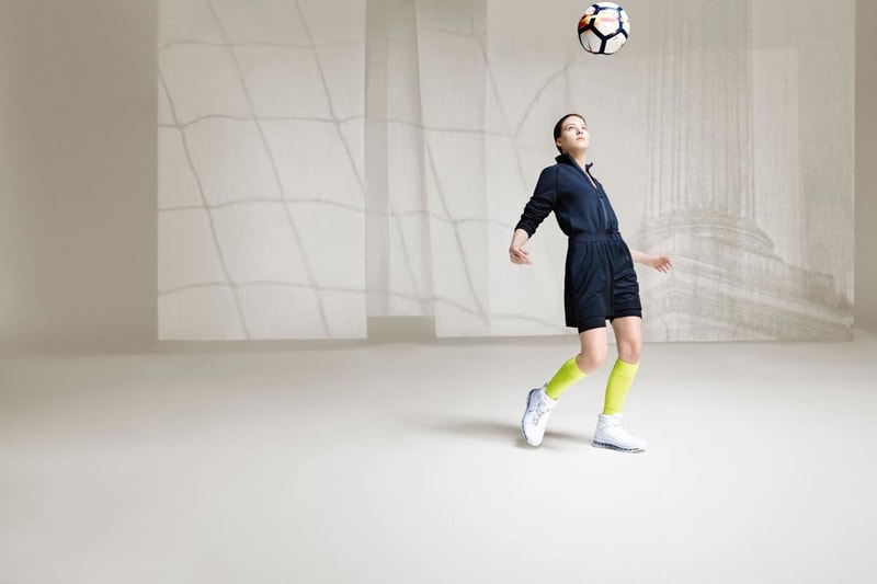キム・ジョーンズ x NikeLab による最新コラボカプセルの公式ビジュアル＆国内リリース情報が判明 アヴァンギャルドな感性とスポーツテクノロジーを融合させたトレーニングギアが遂にスタンバイ Virgil Abloh ヴァージル・アブロー Louis Vuitton ルイ・ヴィトン Dior Homme ディオール・オム Kim Jones キム・ジョーンズ NikeLab ナイキ ラボ 3年振り Football Reimagined フットボール リイマジンド Dover Street Market London Air Footscape Vandal Air Max 97 アヴァンギャルド トラックジャケット ロングスリーブTシャツ ショーツ パンク フットボールキット 6月7日（木） オンラインストア NIKELAB MA5 DSM Ginza HYPEBEAST ハイプビースト