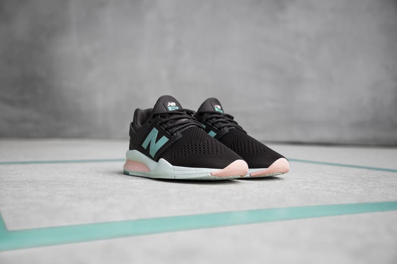 New Balance より機能性とトレンドを兼備した2018年の新モデル 247v2 が登場 〈NB〉伝統の履き心地を一層追求すると同時に、厚みのあるソールが今の気分にハマる 様々な独自クッショニングシステムが開発される今、スニーカーゲームでは“履き心地”が支持される上で欠かせないエッセンスとなっている。その履き心地において、他を圧倒するのが〈New Balance（ニュー バランス）〉だ。  ボストンに本社を置く同スポーツシューズメーカーには数字をモデル名に掲げたフラッグシップモデルが数多く存在する。その中でも24時間、7日間、人々の足元を快適にサポートするシューズとして〈NB〉の伝統的なクラフトマンシップとクオリティーを現代のテクノロジーとデザインと結び付けて誕生した247より、2018年の新モデル、247v2が登場。本作は洗練されたデザインを踏襲しつつ、ボリューム感のあるREVLITEミッドソールを採用することで、昨今のトレンドのひとつである厚みを追加。また、ワンピース構造のアッパーは左右非対称のバンプ構造でスムーズな足入れを実現したほか、足首周りを快適にサポートするライニング、フィット性に優れたブーティ構造がストレスなく足元をサポートしてくれる。  進化を遂げた247v2は11,000円（税抜）で、6月30日（土）より全国の〈New Balance〉取扱店舗にて発売。また、発売日同日の0時にから渋谷に24時間限定で登場する“247 POP-UP STORE”では、247v2のキーモデル“TRITIUM PACK”の販売に加えて、Disclosure（ディスクロージャー）やSam Smith（サム・スミス）の映像などを手がけるロンドンのアーティスト、Kate Moross（ケイト・モーロス）を招聘し、来場者参加型アートコンテンツも用意しているとのことだ。夏のワードローブに色を添える一足をいち早く手に入れるために、是非足を運んでみてはいかがだろうか。