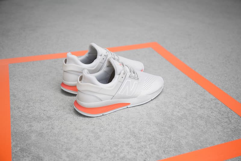 New Balance より機能性とトレンドを兼備した2018年の新モデル 247v2 が登場 〈NB〉伝統の履き心地を一層追求すると同時に、厚みのあるソールが今の気分にハマる 様々な独自クッショニングシステムが開発される今、スニーカーゲームでは“履き心地”が支持される上で欠かせないエッセンスとなっている。その履き心地において、他を圧倒するのが〈New Balance（ニュー バランス）〉だ。  ボストンに本社を置く同スポーツシューズメーカーには数字をモデル名に掲げたフラッグシップモデルが数多く存在する。その中でも24時間、7日間、人々の足元を快適にサポートするシューズとして〈NB〉の伝統的なクラフトマンシップとクオリティーを現代のテクノロジーとデザインと結び付けて誕生した247より、2018年の新モデル、247v2が登場。本作は洗練されたデザインを踏襲しつつ、ボリューム感のあるREVLITEミッドソールを採用することで、昨今のトレンドのひとつである厚みを追加。また、ワンピース構造のアッパーは左右非対称のバンプ構造でスムーズな足入れを実現したほか、足首周りを快適にサポートするライニング、フィット性に優れたブーティ構造がストレスなく足元をサポートしてくれる。  進化を遂げた247v2は11,000円（税抜）で、6月30日（土）より全国の〈New Balance〉取扱店舗にて発売。また、発売日同日の0時にから渋谷に24時間限定で登場する“247 POP-UP STORE”では、247v2のキーモデル“TRITIUM PACK”の販売に加えて、Disclosure（ディスクロージャー）やSam Smith（サム・スミス）の映像などを手がけるロンドンのアーティスト、Kate Moross（ケイト・モーロス）を招聘し、来場者参加型アートコンテンツも用意しているとのことだ。夏のワードローブに色を添える一足をいち早く手に入れるために、是非足を運んでみてはいかがだろうか。
