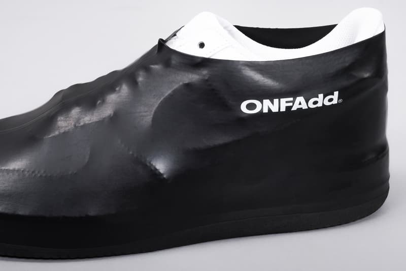 雨や泥からスニーカーを保護するマストハブのレインフットウェア Rain Socks 長年の悩みを解消し、大切な靴を雨から守る買い溜め必至のスニーカー用オーバーシューズ