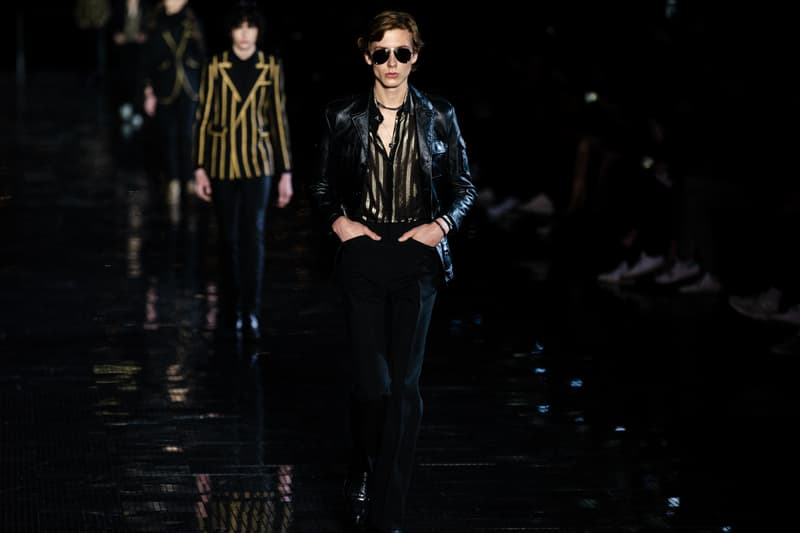 ウエスタンスタイルに想いを馳せた Saint Laurent 2019年春夏メンズコレクション Travis Scottやケイト・モスといった豪華セレブらが参列したアンソニー・ヴァカレロ初のニューヨークショーをチェック フランス アメリカ ハドソン川 Liberty State Park リバティ州立公園 Anthony Vaccarello アンソニー・ヴァカレロ Saint Laurent サンローラン Travis Scott トラヴィス・スコット Kate Moss ケイト・モス 21 Savage 21サヴェージ Keith Stanfield キース・スタンフィールド オピウムフレグランス Hedi Slimane エディ・スリマン ロッカー カウボーイスタイル HYPEBEAST ハイプビースト