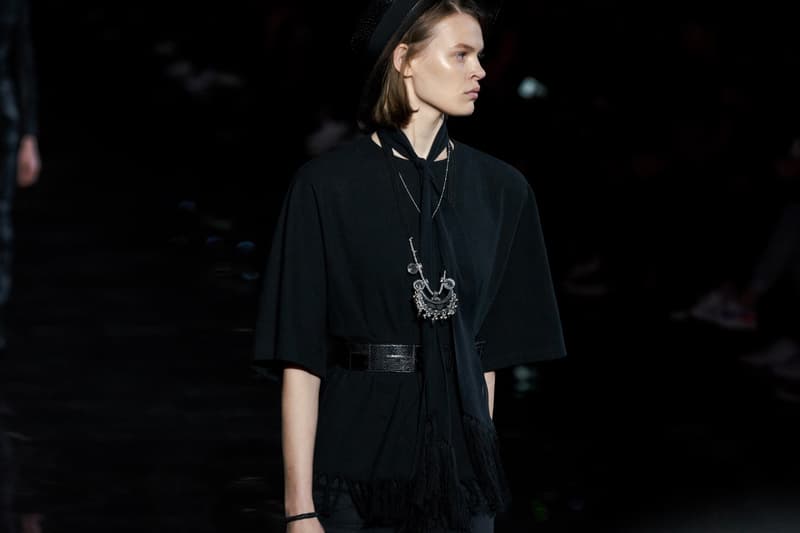 ウエスタンスタイルに想いを馳せた Saint Laurent 2019年春夏メンズコレクション Travis Scottやケイト・モスといった豪華セレブらが参列したアンソニー・ヴァカレロ初のニューヨークショーをチェック フランス アメリカ ハドソン川 Liberty State Park リバティ州立公園 Anthony Vaccarello アンソニー・ヴァカレロ Saint Laurent サンローラン Travis Scott トラヴィス・スコット Kate Moss ケイト・モス 21 Savage 21サヴェージ Keith Stanfield キース・スタンフィールド オピウムフレグランス Hedi Slimane エディ・スリマン ロッカー カウボーイスタイル HYPEBEAST ハイプビースト