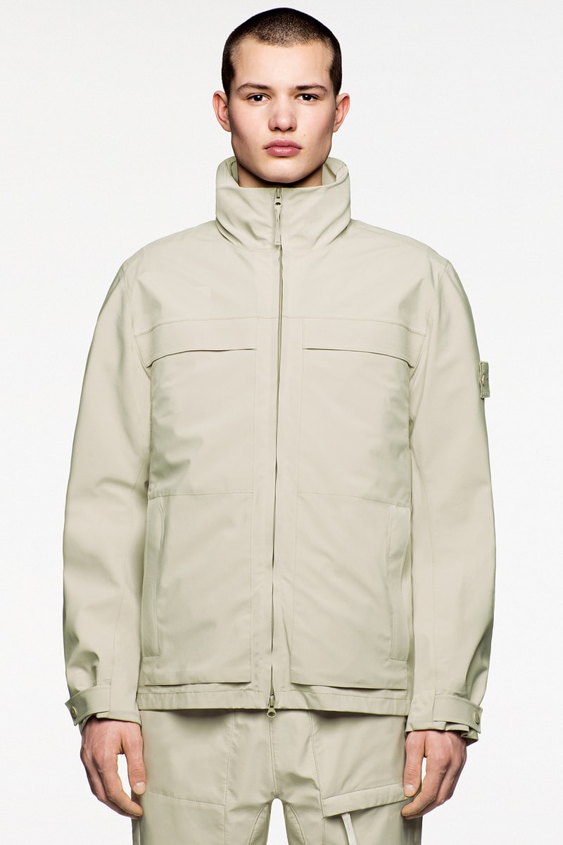 Stone Island が本物志向の大人も唸る2018年秋冬コレクション “Icon Imagery” を公開 最先端のテクニカルファブリックをアーバンライクなデザインで今風にアレンジ Supreme シュプリーム ACRONYM アクロニウム Errolson Hugh エロルソン・ヒュー Shadow Project シャドウ・プロジェクト Stone Island ストーンアイランド 2018年秋冬 Icon Imagery Dyneema® ボンディングレザー 人工スエード GORE-TEX® ブルゾン アノラックパーカ リフレクター ダウンジャケット オンラインストア BEDWIN & THE HEARTBREAKERS ベドウィン アンド ザ ハートブレイカーズ Gosha Rubchinskiy ゴーシャ・ラブチンスキー adidas アディダス HYPEBEAST ハイプビースト