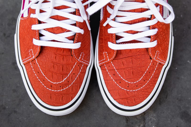 Supreme x Vans による新作コラボスニーカー2型を捉えたフォトセットが到着 季節外れの素材使いで話題を呼ぶSK8-MIDとLAMPINを隅々までチェック Supreme シュプリーム Spitfire Wheels スピットファイア Vans ヴァンズ SK8-MID LAMPIN クロコ型押しレザー コーデュロイ 2型計6モデル 6月23日（土） HYPEBEAST ハイプビースト