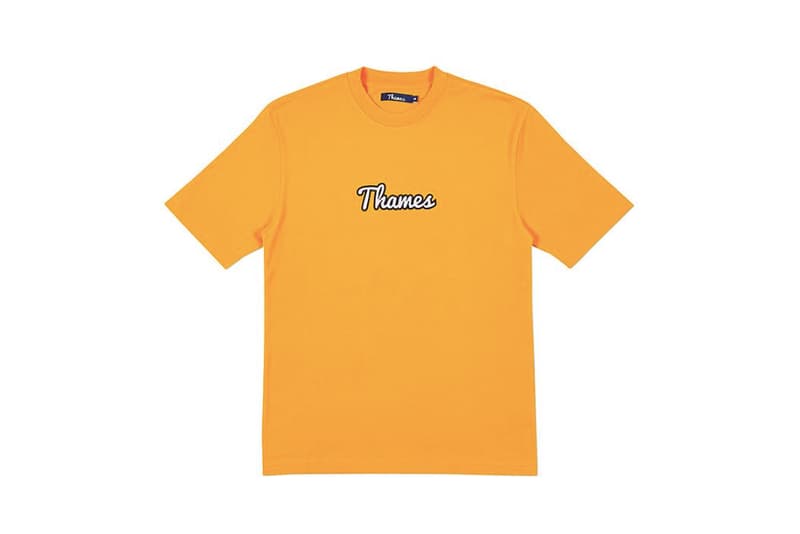 ブロンディ・マッコイが手がける Thames の2018年夏最後のデリバリー情報が解禁 Tシャツや20ポンド柄のビーチタオルなど、新世代アイコンが夏のストリートに映えるアイテム群をリリース 〈Palace（パレス）〉の看板ライダーであり、最近はKate Moss（ケイト・モス）のエージェンシーへ加入したことも話題となった若きアイコン、Blondey McCoy（ブロンディ・マッコイ）が自身の手がける〈Thames（テムズ）〉から2018年夏最後のコレクションをデリバリーする。ラストドロップにはTシャツやショーツ、ソックスに加え、レモネード缶やコーラ瓶、デキャンタを総柄で配置したポロ＆ショーツのセットアップ、2016年にリリースされた〈Palace〉x〈Thames〉のスケートデッキを思い出させる20ポンド柄のビーチタオルなども登場する模様。Blondey曰く、今夏の最終デリバリーは6月15日午前11時（現地時間）にオンラインストアにて発売されるとのことなので、お買い忘れのないように。  あわせて、Blondeyモデルも登場した〈adidas Skateboarding（アディダス スケートボーディング）〉とMark Gonzales（マーク・ゴンザレス）のユニフォームコレクションもチェックしてみてはいかが？