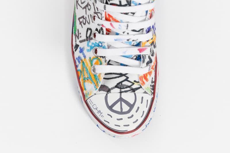 Vetements よりファンキーな落書きを纏った新作フットウェアが登場 〈Converse〉のChuck Taylor ’70らしきホワイトとブラック2型のオマージュスニーカーがラインアップ オマージュ Demna Gvasalia デムナ・ヴァザリア Converse コンバース Chuck Taylor ’70 Vetements ヴェトモン Antonioli 6,282香港ドル 約88,000円 HYPEBEAST ハイプビースト