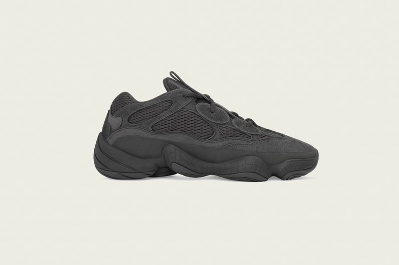 adidas が Kanye West とのコラボスニーカー YEEZY 500 “Utility Black” の国内発売日＆取扱店舗の公式情報を発表 遂にスリーストライプスのブランドがファン待望のオールブラックモデルを市場に投下