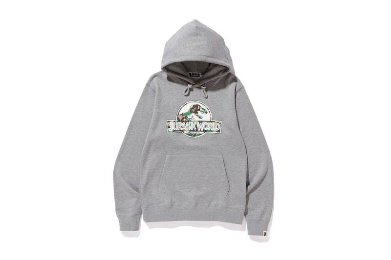 A BATHING APE® より公開目前の映画『ジュラシック・ワールド』とのコラボアイテムの数々が登場