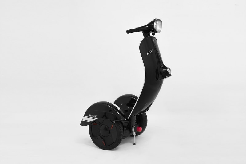 スマホ操作を可能とした Vespa 顔のセグウェイ “Z-Scooter” が登場 過去と未来を繋ぐポピュラーなデザインと機能性を兼ね備えた1台が誕生 バルセロナ Bel & Bel Studio ベルベルスタジオ Vespa ヴェスパ 自立型電動セグウェイ Z-Scooter Corradino D’Ascanio コラディーノ・ダスカニオ 時速20km 3～4時間 充電 25km Bluetooth スマートフォン 5,950ユーロ 約782,000円 HYPEBEAST ハイプビースト