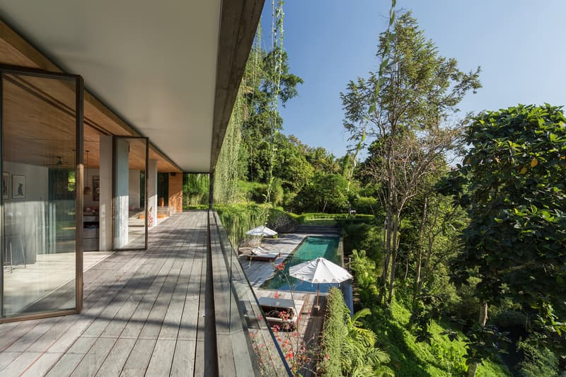 バリ島のマウンテンサイドに佇むオアシス “Chameleon Villa” をチェック HYPEBEAST ハイプビースト 建築 デザイン 設計