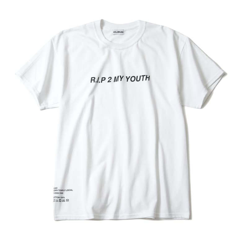 主役級のTシャツのみで構成された CLBUN “I HATE SUMMER” コレクション Travis Scottのシャウトから始まる60分超えのロングMIXも同時公開 そのユニークなアプローチにより、日に日にカルト的な人気が増している〈CLBUN(シーエルビーユーエヌ)〉が、“I HATE SUMMER”と題したTシャツコレクションをリリースした。本格的な夏の到来に先駆けて、ディレクターのK27T(KENT)が用意したのは、合計5つのデザイン。宇宙をモチーフにしたハードなグラフィックはフロント/バックの両面プリントで、ポケットTシャツは“LOCAL DOWNTOWN”のメッセージが入ったK27T(KENT)のルーツを感じさせる仕上がりに。また、前回デリバリーで好評だった“She Lied”Tシャツもブラック、レッド、ホワイトの全3色展開となるほか、〈CLBUN〉の名作である“SENPAI”シリーズには“KEISAN”というパンクな1枚が追加された。 すでにSOLD OUTのものが、“I HATE SUMMER”コレクションは現在『clbun.com』にて販売中なので、気になる方はお早めに。 また、〈CLBUN〉のドロップと言えば皆さんお待ちかね、コレクションにフックした新たなMIX音源も公開されている。何とシャウトは……Travis Scott(トラヴィス・スコット)ではないか。毎度業界からも評判のMIXなので、通勤、作業BGM、友人とチルの最中などに是非、試聴してみてはいかがだろうか。 Virgil Abloh(ヴァージル・アブロー)の特別インタビューや、〈BAPE®️(ベイプ)〉の2018年秋冬コレクションのルックブックなど、その他の最新ファッションニュースもあわせてご確認を。