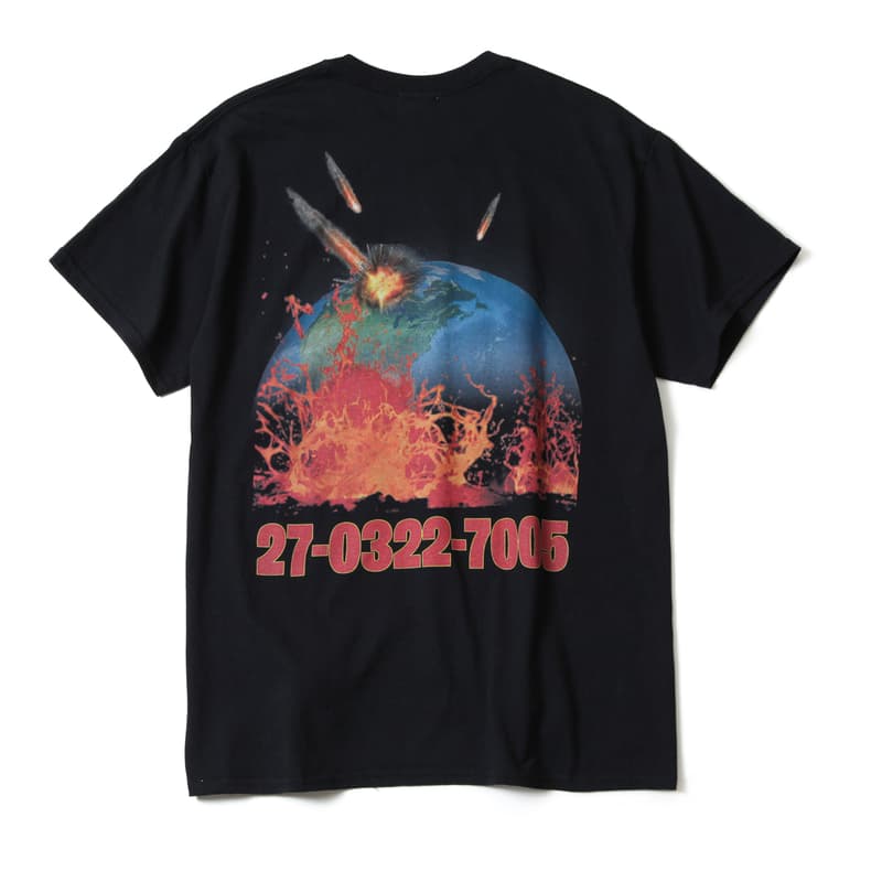 主役級のTシャツのみで構成された CLBUN “I HATE SUMMER” コレクション Travis Scottのシャウトから始まる60分超えのロングMIXも同時公開 そのユニークなアプローチにより、日に日にカルト的な人気が増している〈CLBUN(シーエルビーユーエヌ)〉が、“I HATE SUMMER”と題したTシャツコレクションをリリースした。本格的な夏の到来に先駆けて、ディレクターのK27T(KENT)が用意したのは、合計5つのデザイン。宇宙をモチーフにしたハードなグラフィックはフロント/バックの両面プリントで、ポケットTシャツは“LOCAL DOWNTOWN”のメッセージが入ったK27T(KENT)のルーツを感じさせる仕上がりに。また、前回デリバリーで好評だった“She Lied”Tシャツもブラック、レッド、ホワイトの全3色展開となるほか、〈CLBUN〉の名作である“SENPAI”シリーズには“KEISAN”というパンクな1枚が追加された。 すでにSOLD OUTのものが、“I HATE SUMMER”コレクションは現在『clbun.com』にて販売中なので、気になる方はお早めに。 また、〈CLBUN〉のドロップと言えば皆さんお待ちかね、コレクションにフックした新たなMIX音源も公開されている。何とシャウトは……Travis Scott(トラヴィス・スコット)ではないか。毎度業界からも評判のMIXなので、通勤、作業BGM、友人とチルの最中などに是非、試聴してみてはいかがだろうか。 Virgil Abloh(ヴァージル・アブロー)の特別インタビューや、〈BAPE®️(ベイプ)〉の2018年秋冬コレクションのルックブックなど、その他の最新ファッションニュースもあわせてご確認を。