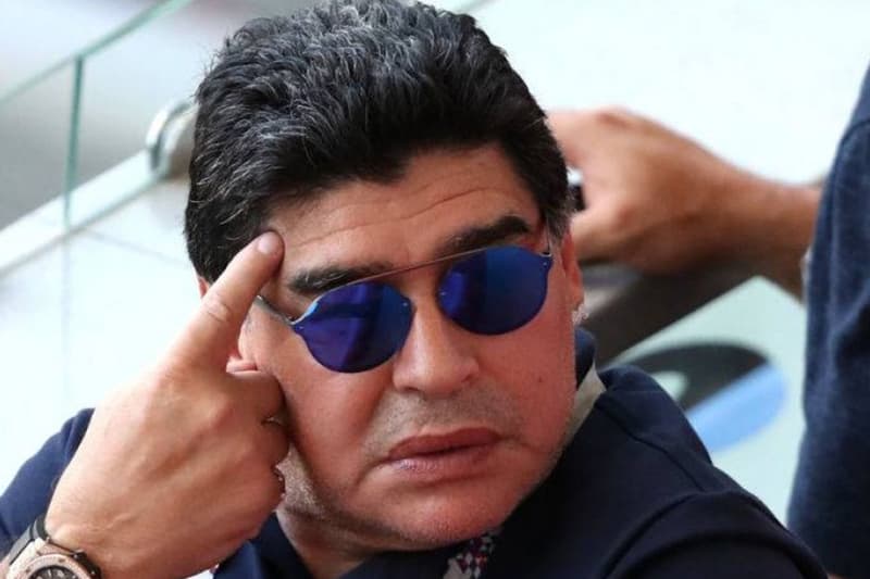 マラドーナが人種差別的ジェスチャーでfifa大使を解任 Hypebeast Jp マラドーナが人種差別的ジェスチャーでfifa大使を解任 Hypebeast Jp