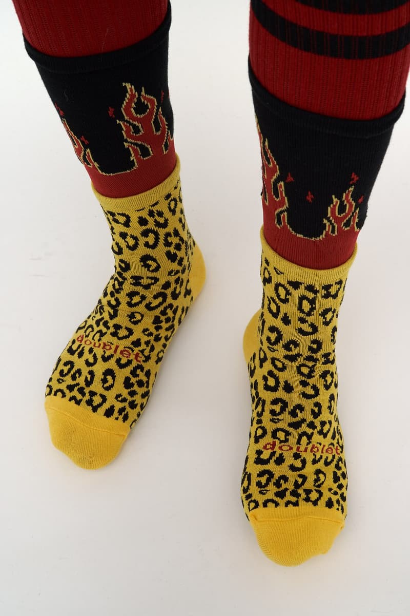 LVMH Prize で日本人初の快挙を成し遂げた doublet の2018年秋冬コレクションにクローズアップ 今最も世界から熱視線を集める井野将之のクリエイションはヘッズならずとも必見 2018 Young Designers Prize doublet ダブレット 2018年秋冬シーズン ルックブック 井野将之 ベドジャン スーベニアジャケット ロングスリーブカットソー 画像準備中 ベルト 柄ソックス HYPEBEAST ハイプビースト