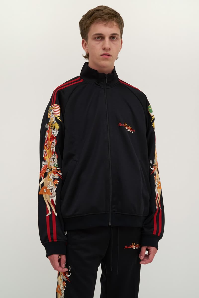 LVMH Prize で日本人初の快挙を成し遂げた doublet の2018年秋冬コレクションにクローズアップ 今最も世界から熱視線を集める井野将之のクリエイションはヘッズならずとも必見 2018 Young Designers Prize doublet ダブレット 2018年秋冬シーズン ルックブック 井野将之 ベドジャン スーベニアジャケット ロングスリーブカットソー 画像準備中 ベルト 柄ソックス HYPEBEAST ハイプビースト
